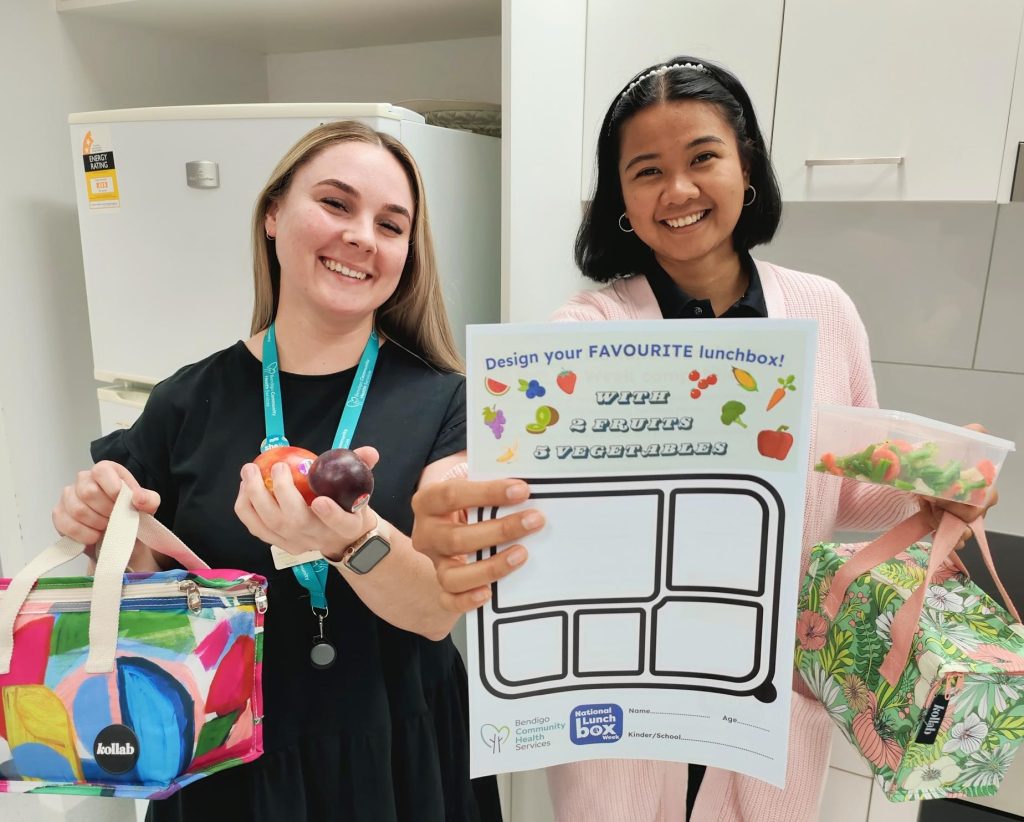 Steph and Moni with lunchboxes