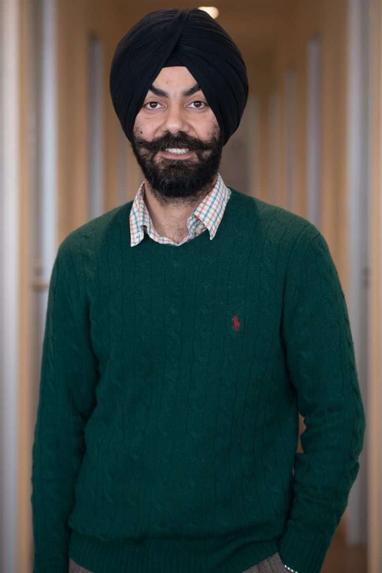 Dr Jas Singh